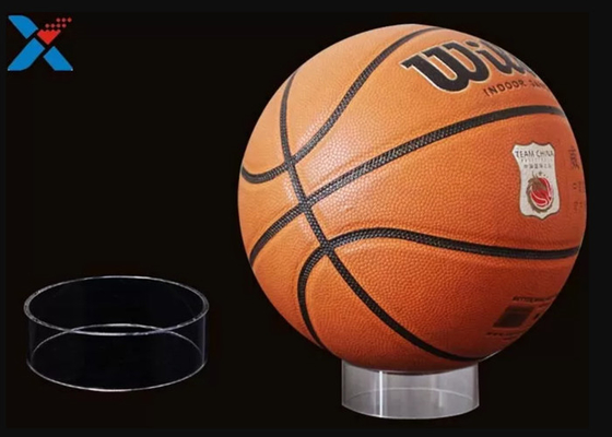 Les présentoirs acryliques de boule de sports étirent la feuille de perspex du plexiglass PMMA